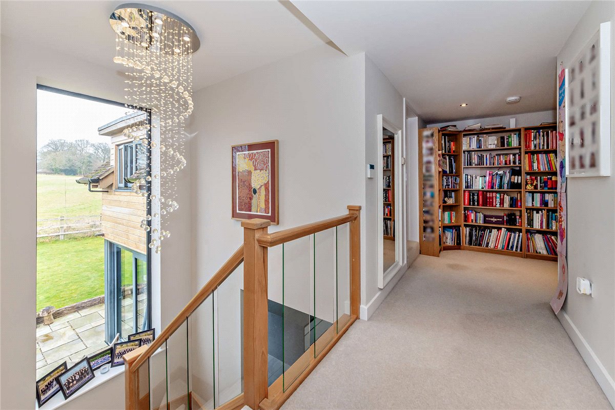 5 bedroom House, Enborne Street, Enborne, RG20 - Available, Image 12