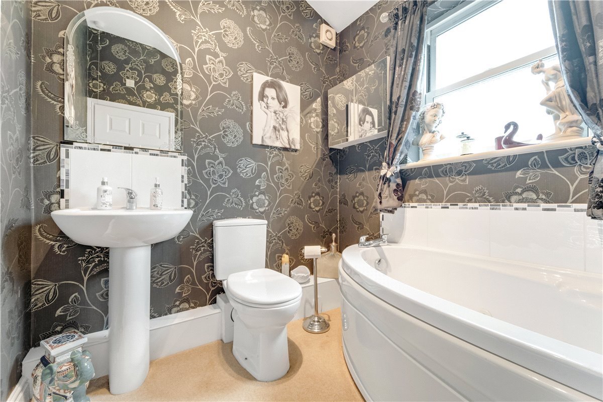 5 bedroom House, School Road, Hemingbrough, YO8 - Available, Image 17