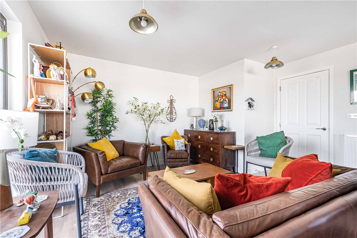 2 bedroom Flat, Patagonia Way, Cambridge, CB3 - Available, Image 4
