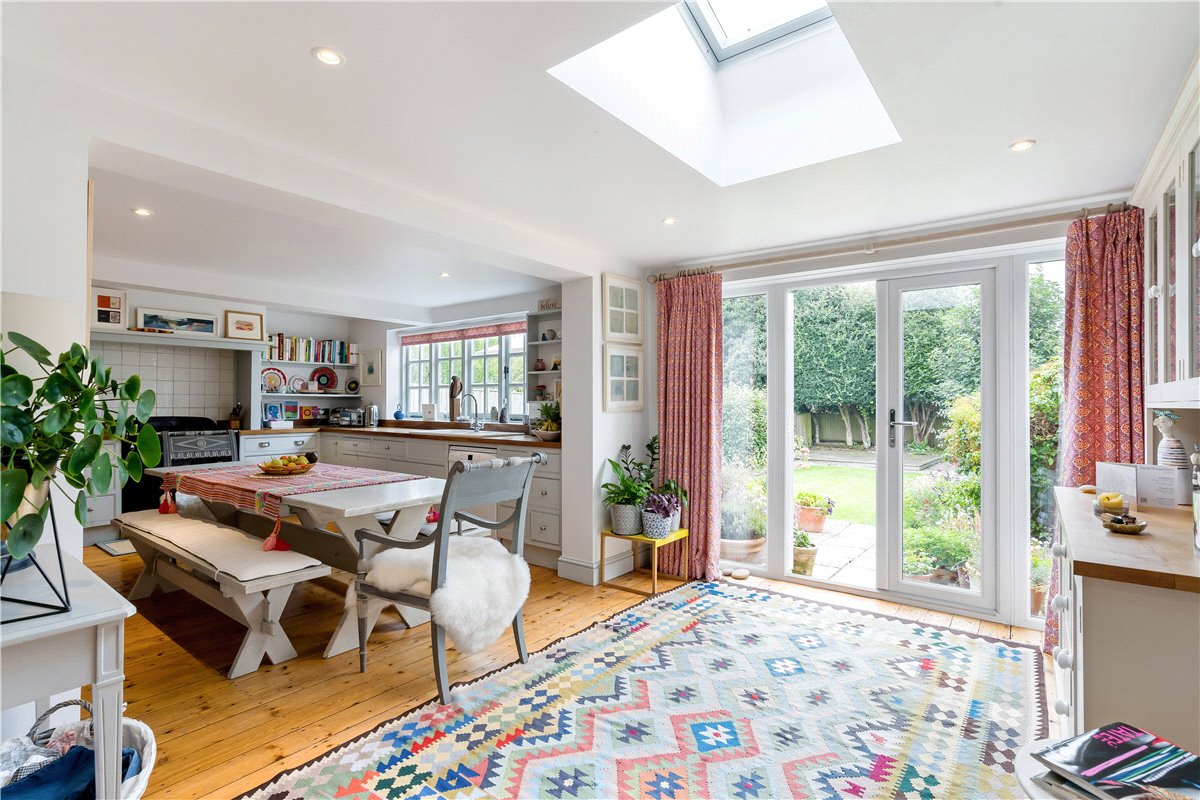 3 bedroom House, St. Johns Close, Marlborough, SN8 - Sold STC, Image 8