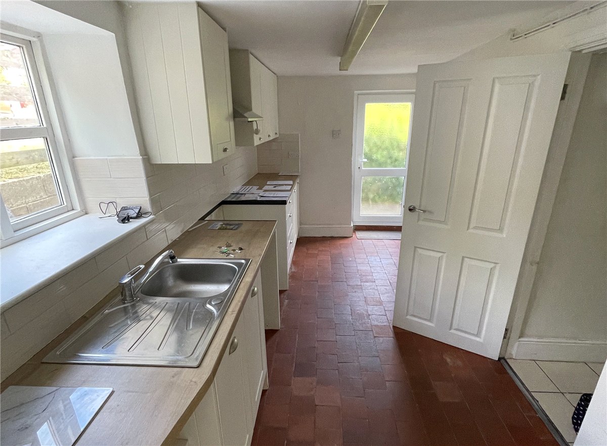 2 bedroom House, Wrexham Road, Pontblyddyn, CH7 - Available, Image 6