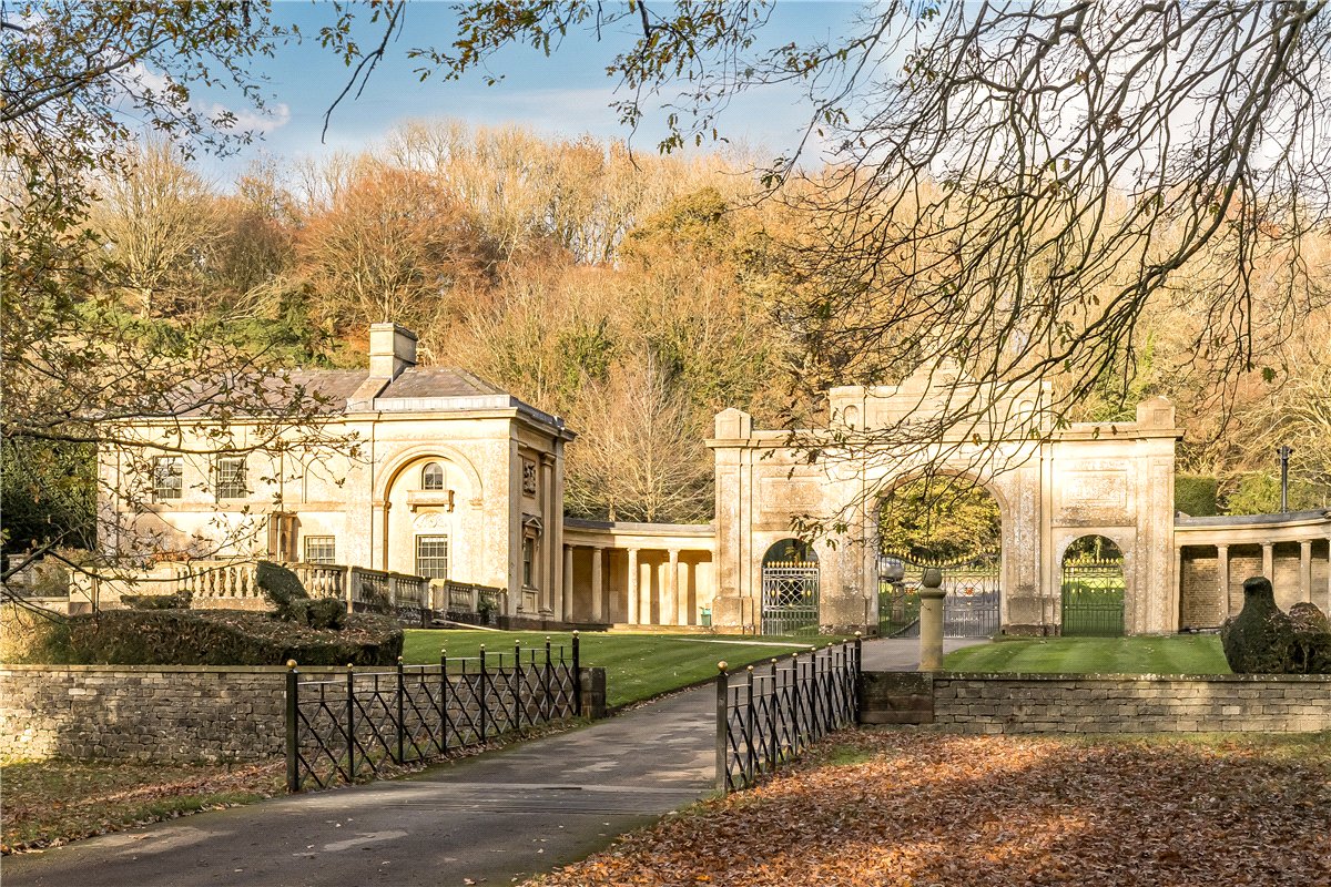 3 bedroom House, Badminton Road, Old Sodbury, BS37 - , Image 2