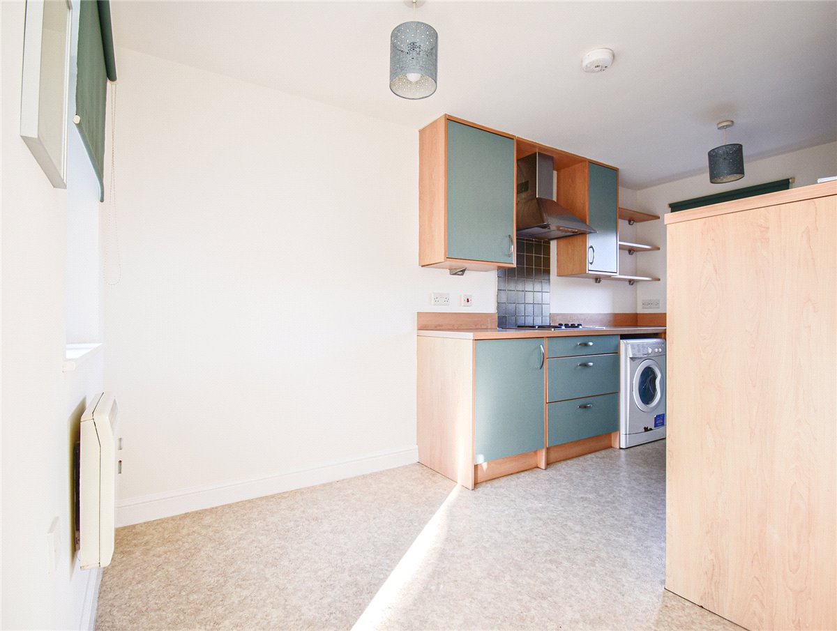 2 bedroom Flat, Apollo Way, Cambridge, CB4 - , Image 4