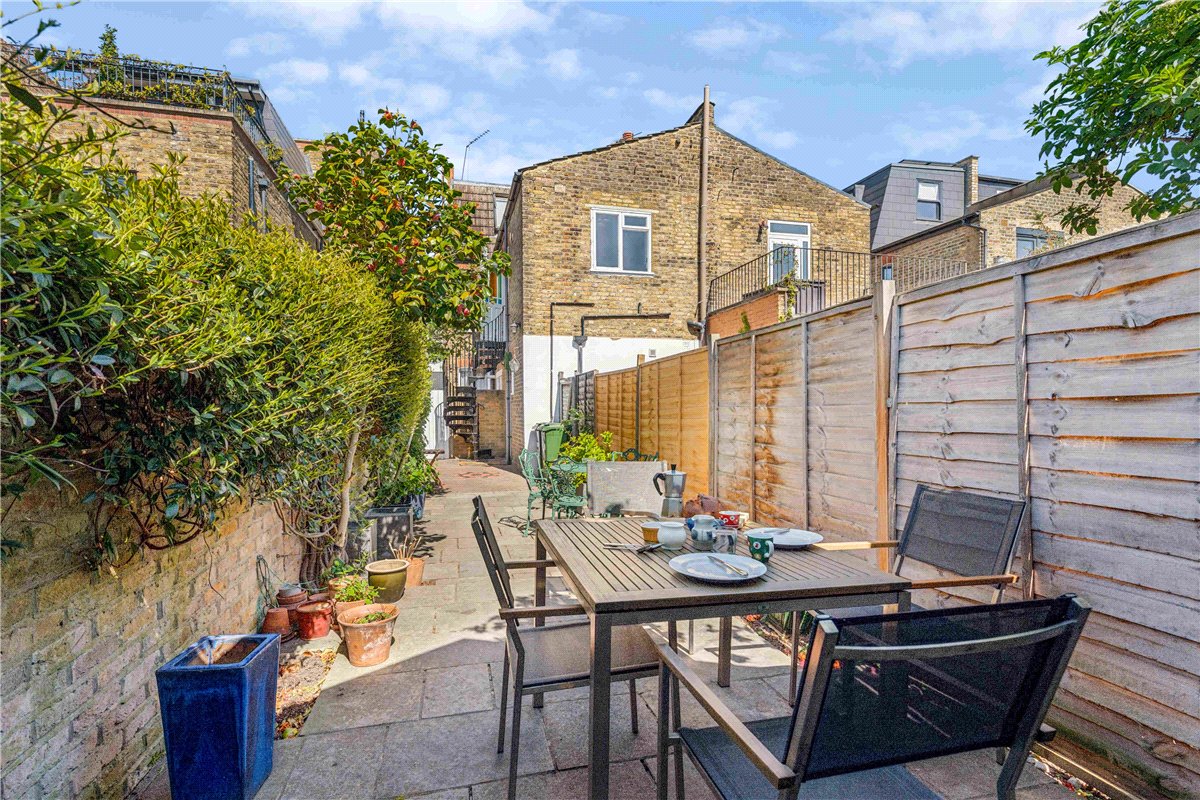 3 bedroom Flat, Queensmill Road, London, SW6 - Available, Image 14