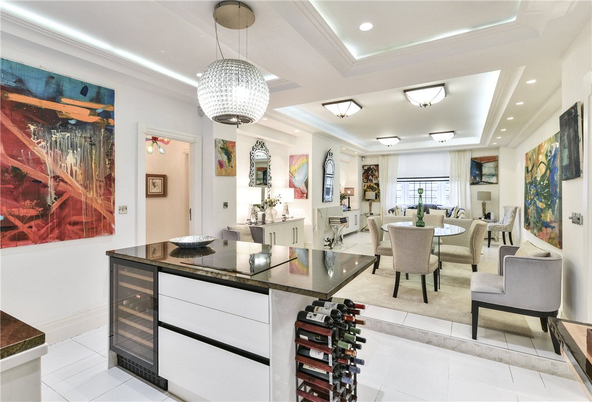2 bedroom Flat, Portland Place, London, W1B - Sold