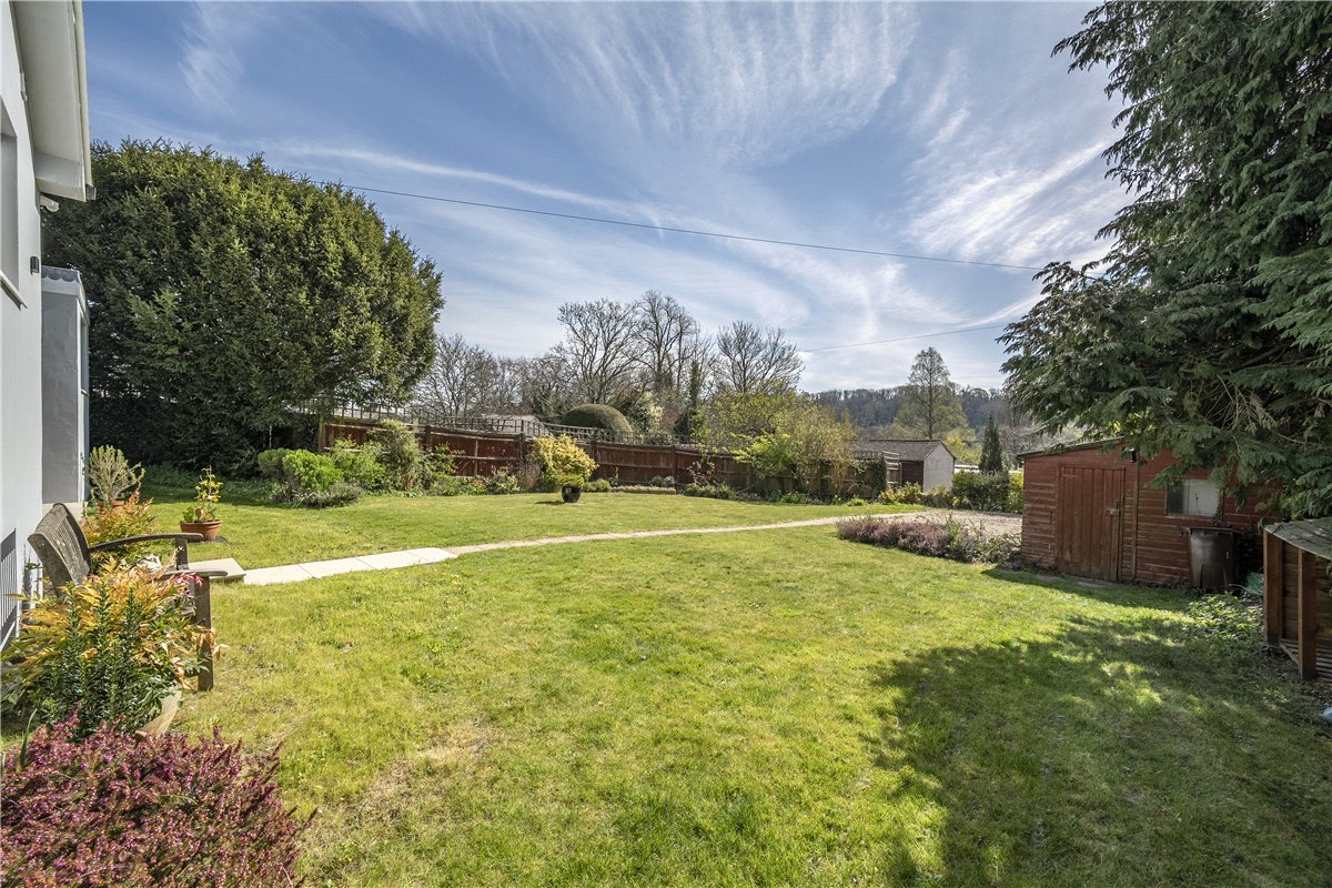 3 bedroom House, East Street, Hambledon, PO7 - Sold, Image 4