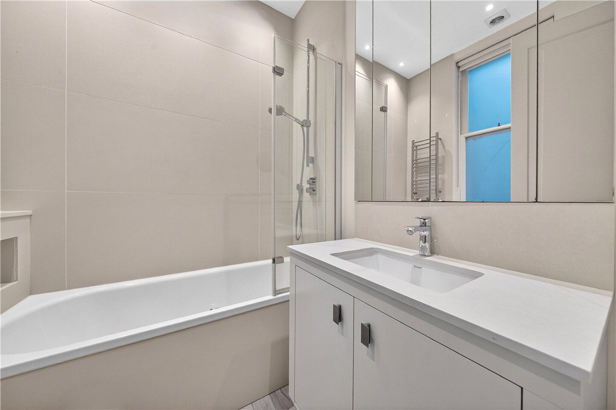 4 bedroom Flat, Wynnstay Gardens, Kensington, W8 - Available, Image 11