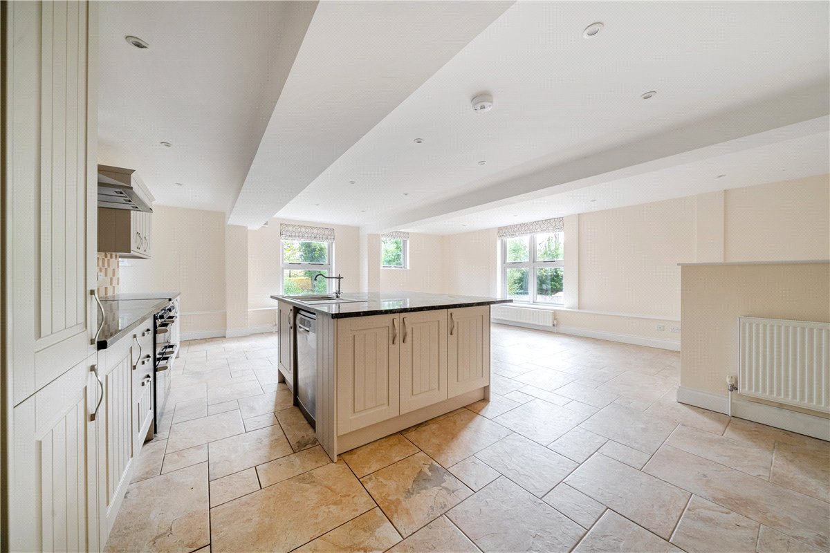 4 bedroom House, Adbury, Newbury, RG20 - Available, Image 1