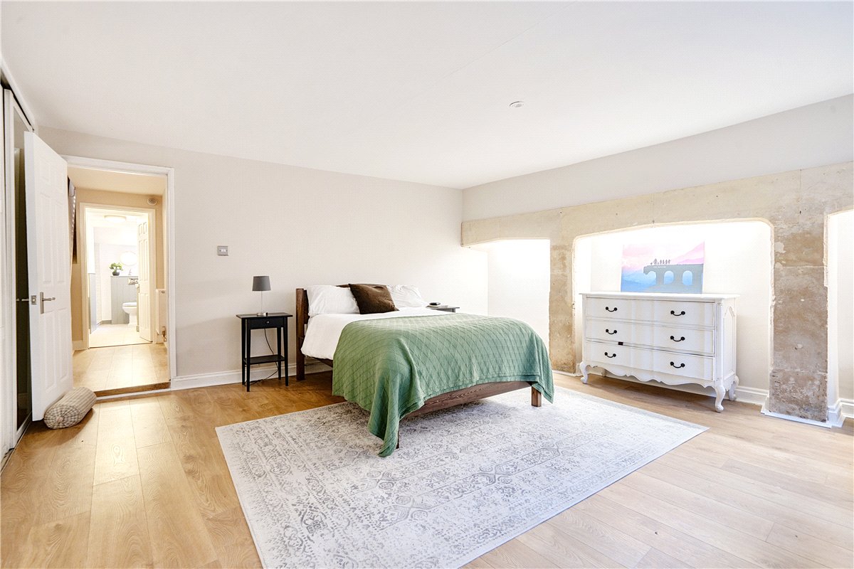 2 bedroom Maisonette, Bathwick Street, Bath, BA2 - Sold STC, Image 3