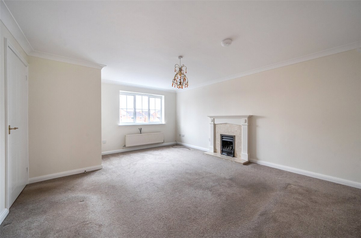 3 bedroom House, Amersham Way, Measham, DE12 - Available, Image 3