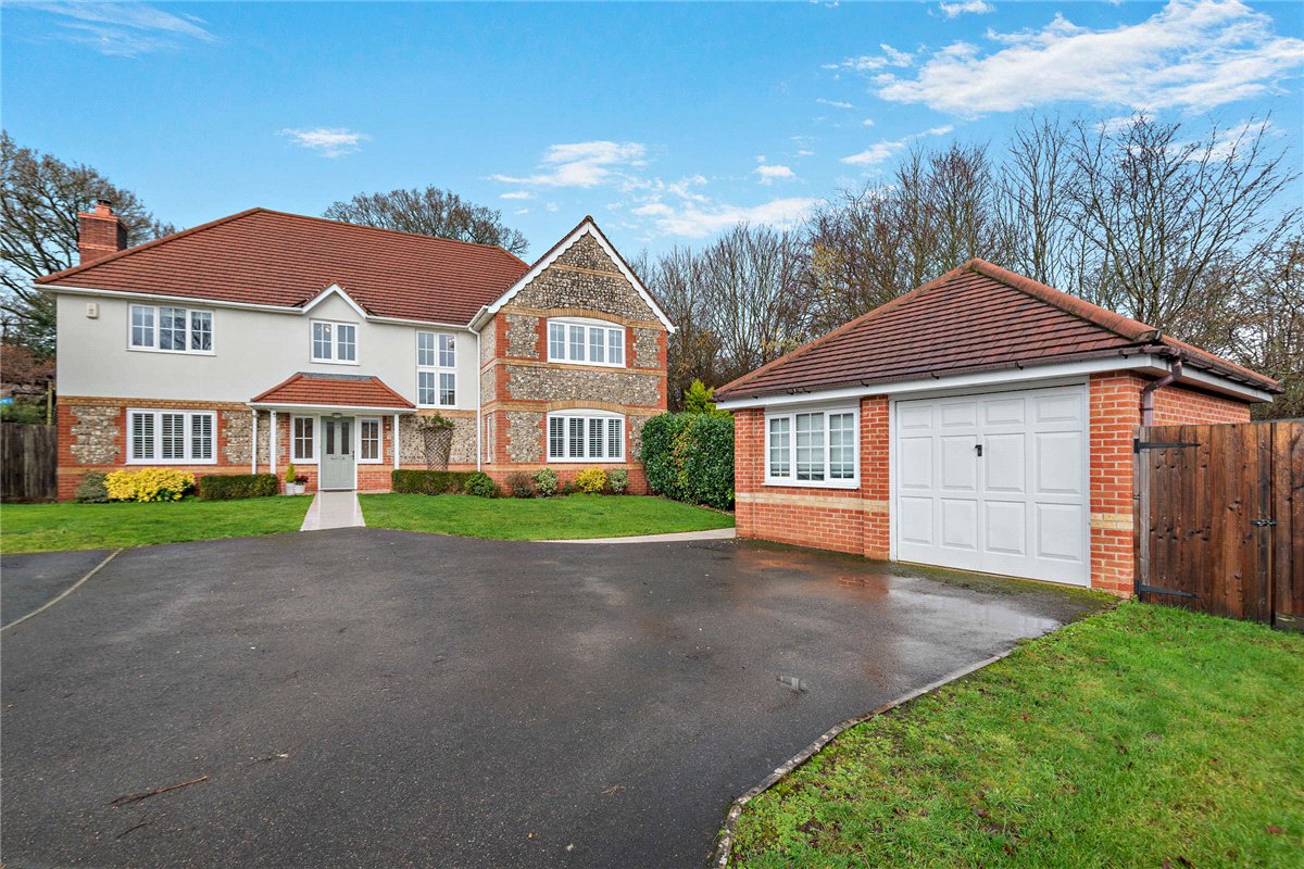 5 bedroom House, Spring Gardens, Newbury, RG20 - Sold STC, Image 1