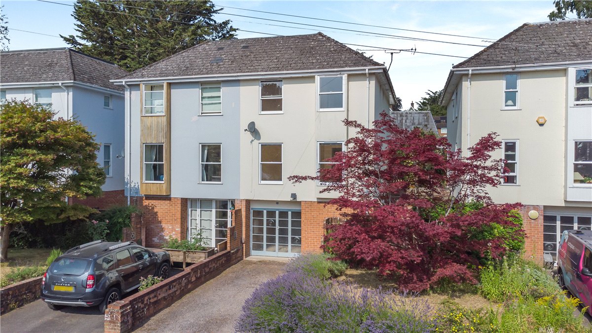 3 bedroom House, Edgar Road, Winchester, SO23 - Available