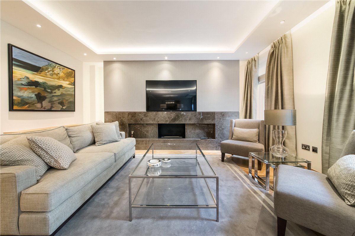 3 bedroom Flat, Upper Grosvenor Street, Mayfair, W1K - Available