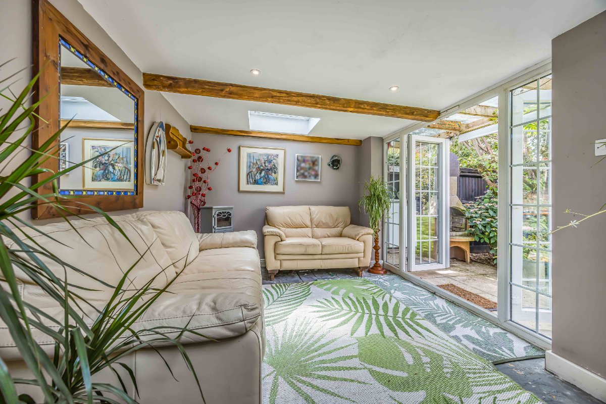 5 Bedroom Single Family Home/House's Image 16