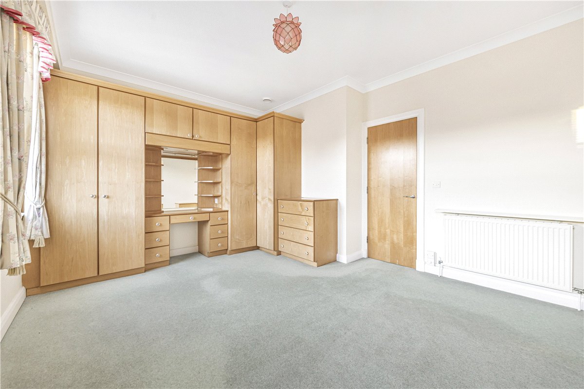 3 bedroom House, Tortington Manor, Ford Road, BN18 - Available, Image 6