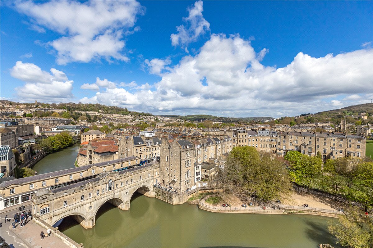 2 bedroom Flat, The Empire, Grand Parade, BA2 - Sold STC