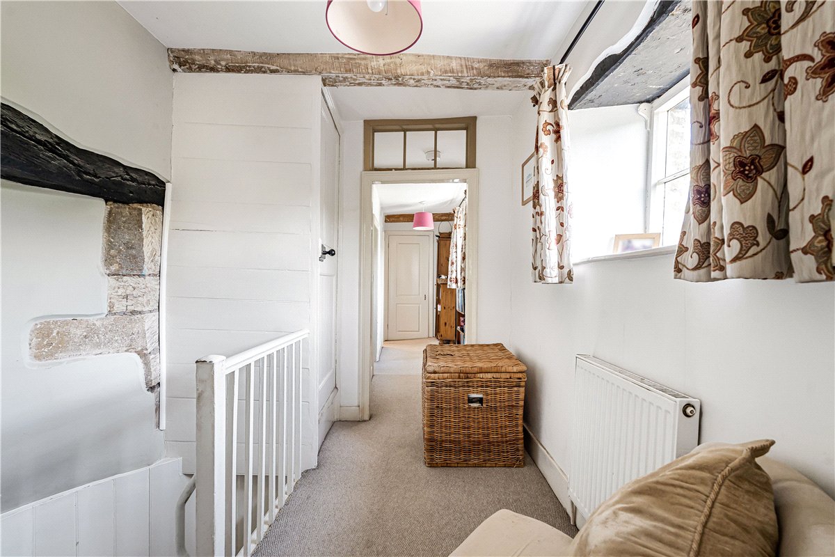 4 bedroom Cottage, Bridge Street, Bampton, OX18 - Available, Image 9