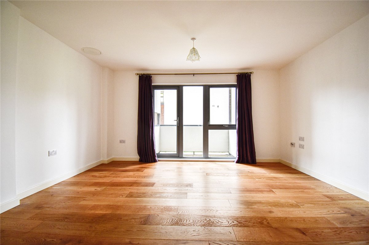 2 bedroom Flat, Glenalmond Avenue, Cyan Building, CB2 - , Image 2