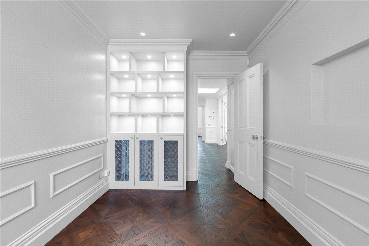 3 bedroom Flat, Eaton Place, Belgravia, SW1X - Available, Image 22