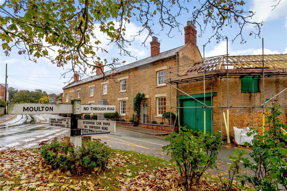 4 bedroom Cottage, High Street, Pitsford, NN6 - Sold