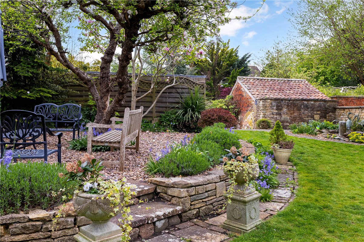 6 bedroom House, The Green, Calne, SN11 - Sold, Image 20