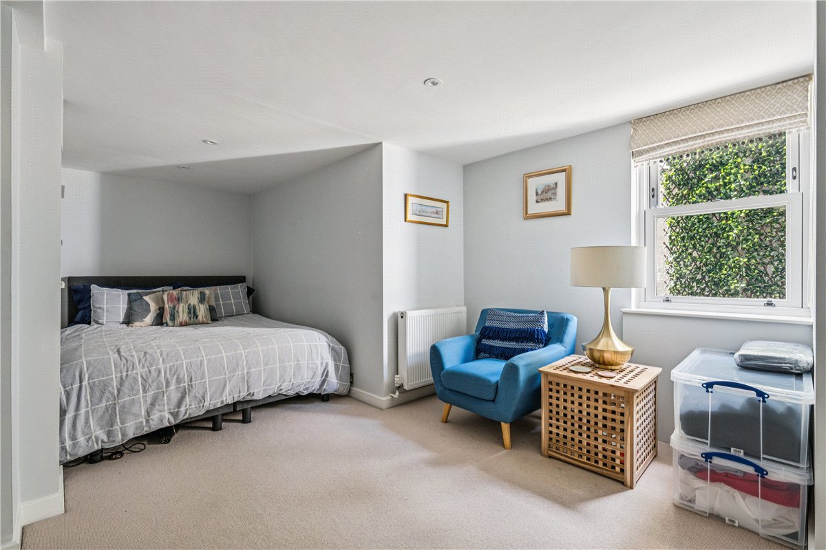 2 bedroom Flat, Louisville Road, London, SW17 - Available, Image 10