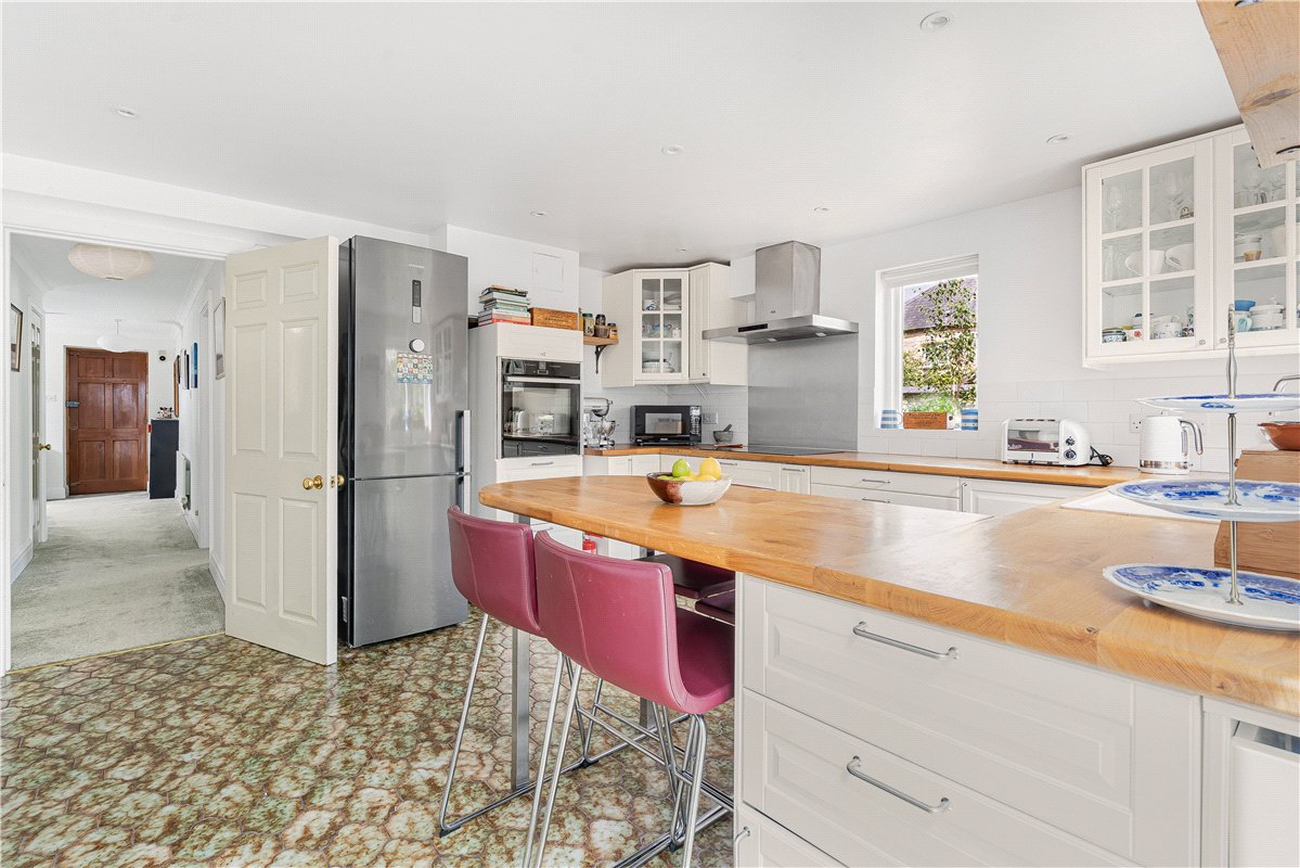 4 bedroom House, High Street, Islip, OX5 - Available, Image 7