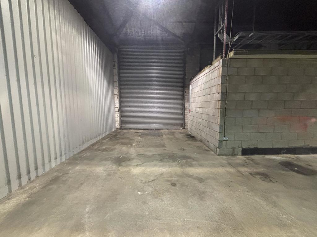 1907 Sq Ft, Walford Cross, Taunton, TA2 - Available, Image 10