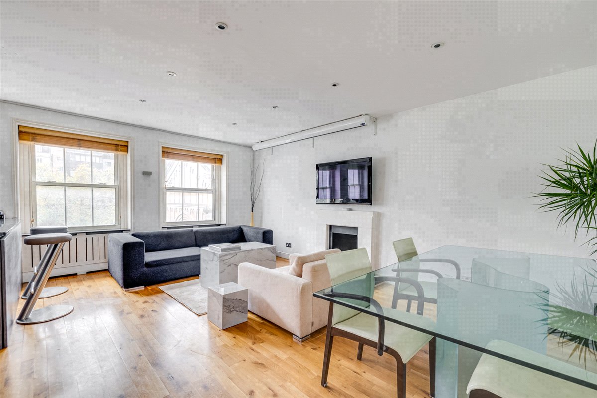 3 bedroom Flat, Ennismore Gardens, Knightsbridge, SW7 - Available