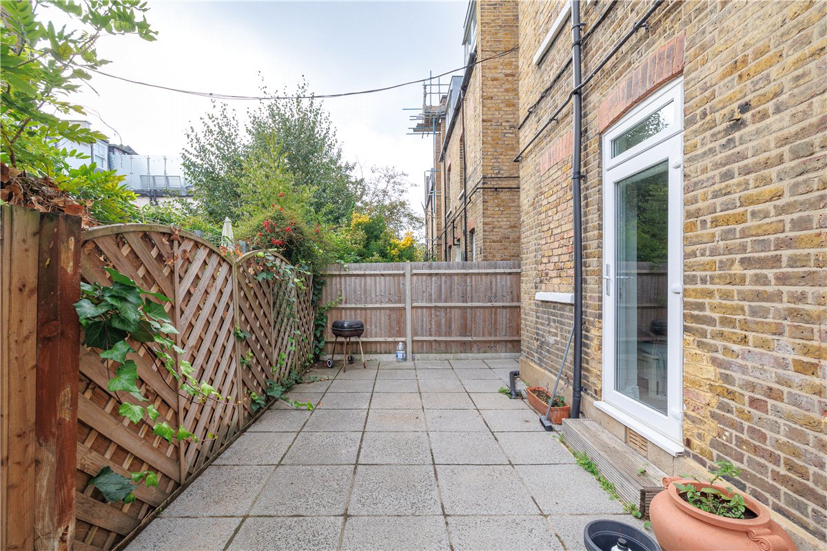 2 bedroom Flat, Vera Road, London, SW6 - Sold, Image 2