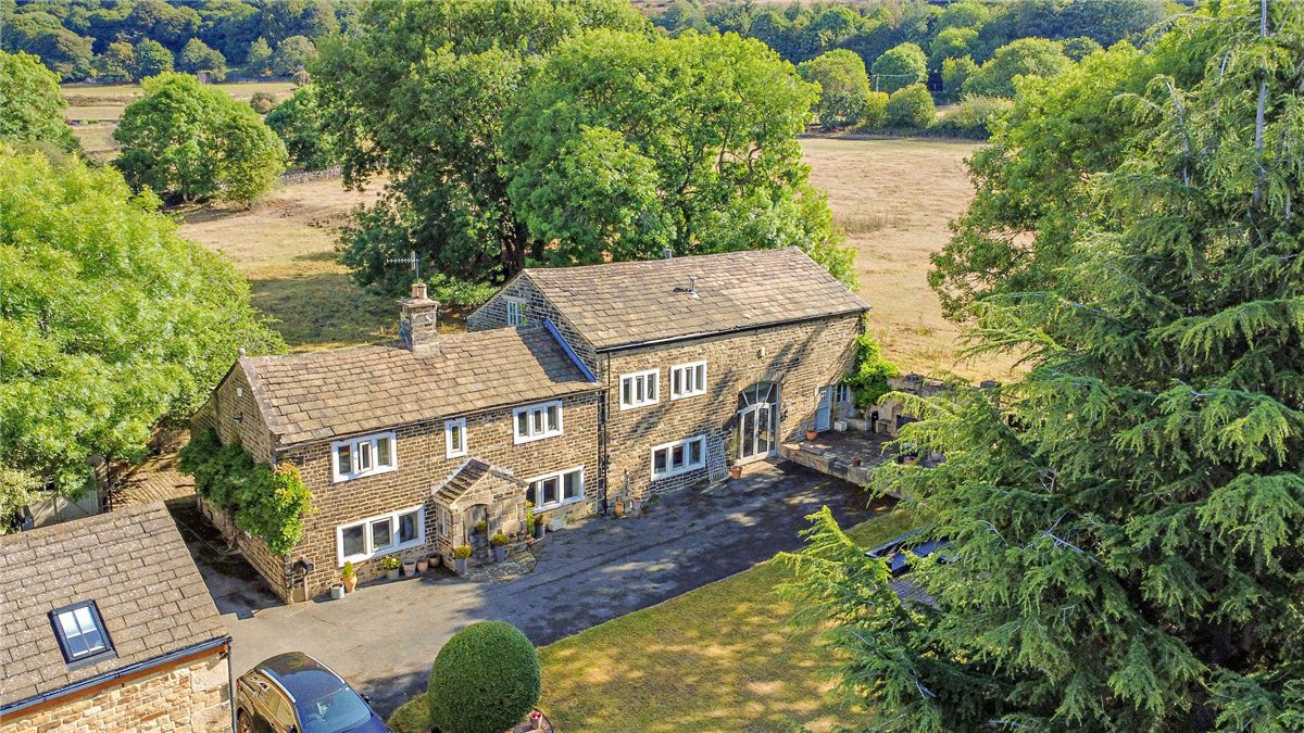 6 bedroom House, Micklethwaite Lane, Bingley, BD16 - Available
