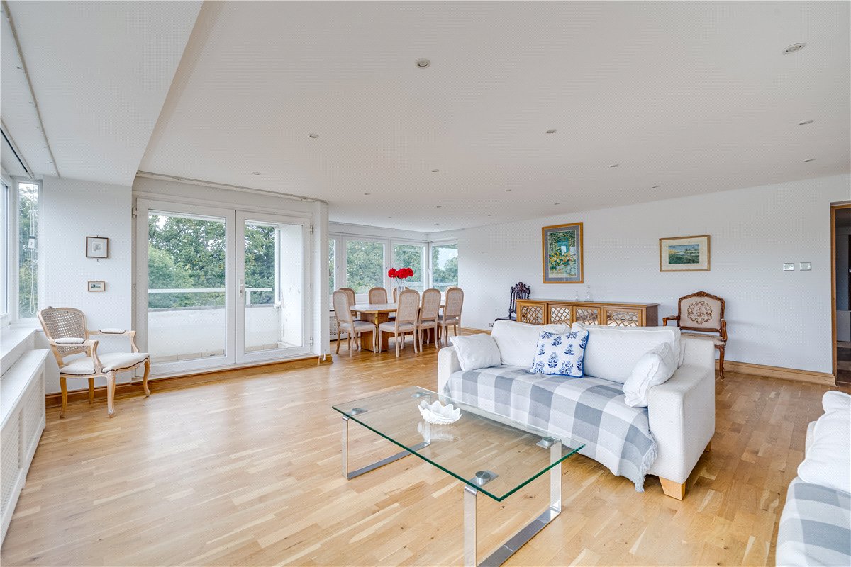 2 bedroom Flat, Somerset Road, London, SW19 - Available, Image 9