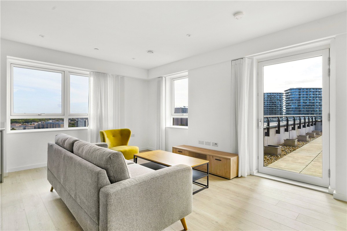 3 bedroom Flat, Heartwell Avenue, London, E16 - Available, Image 11