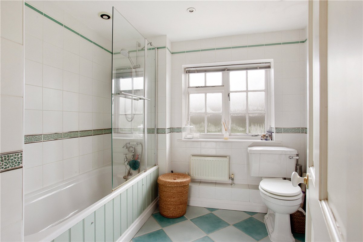 4 bedroom House, Lower Fyfield, Marlborough, SN8 - Available, Image 1