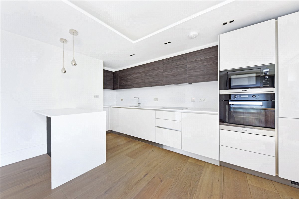 2 bedroom Flat, Kensington Gardens Square, Bayswater, W2 - Available, Image 1