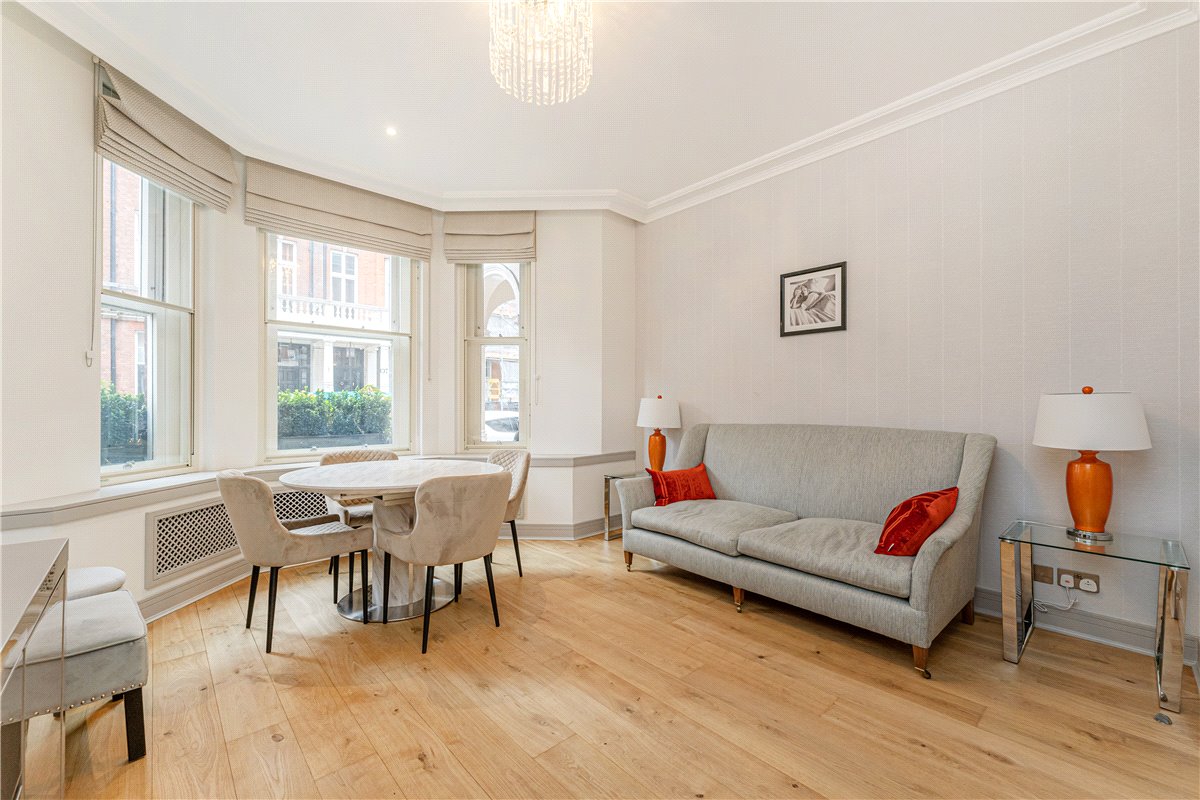 2 bedroom Flat, Park Street, Mayfair, W1K - Available
