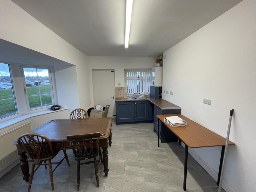 0 , Port Penrhyn, Bangor, LL57 - Available, Image 4