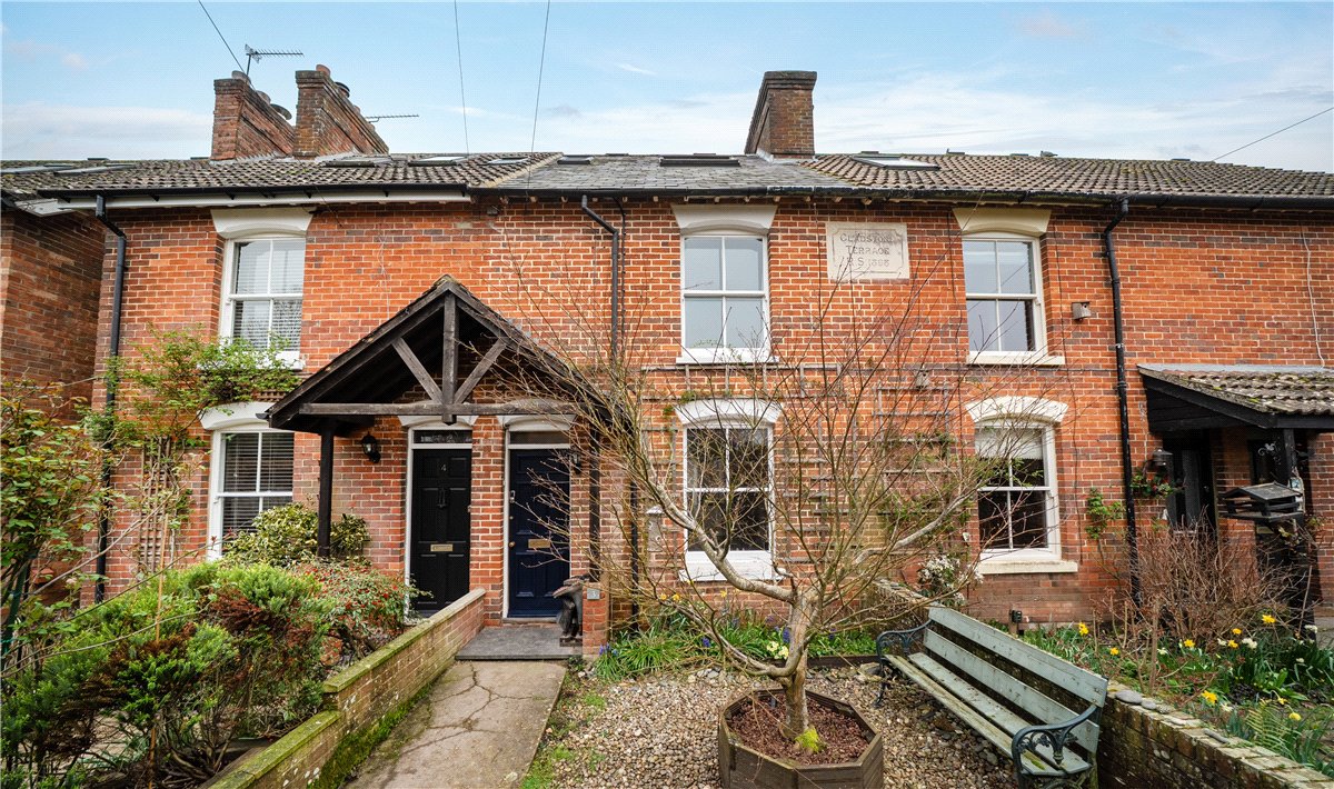 3 bedroom House, Gladstone Terrace, Sugar Lane, SP11 - Sold STC