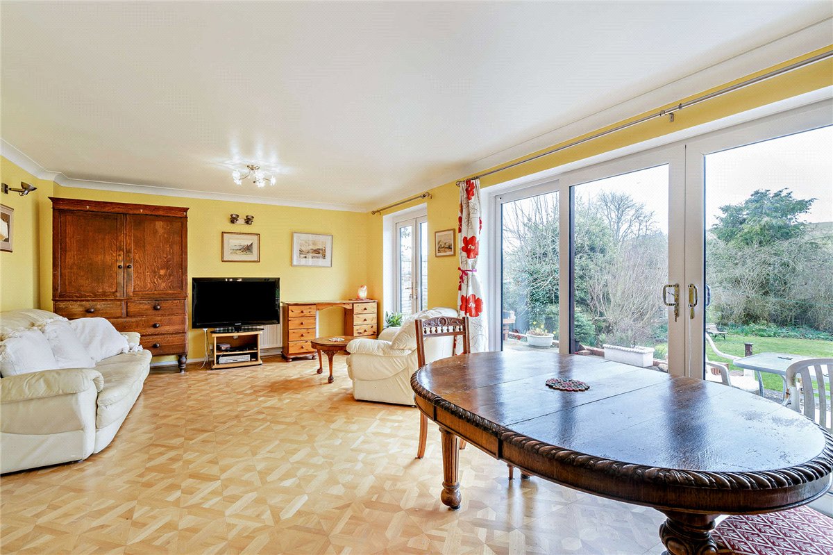 3 bedroom Bungalow, Downs Close, Eastbury, RG17 - Available, Image 11