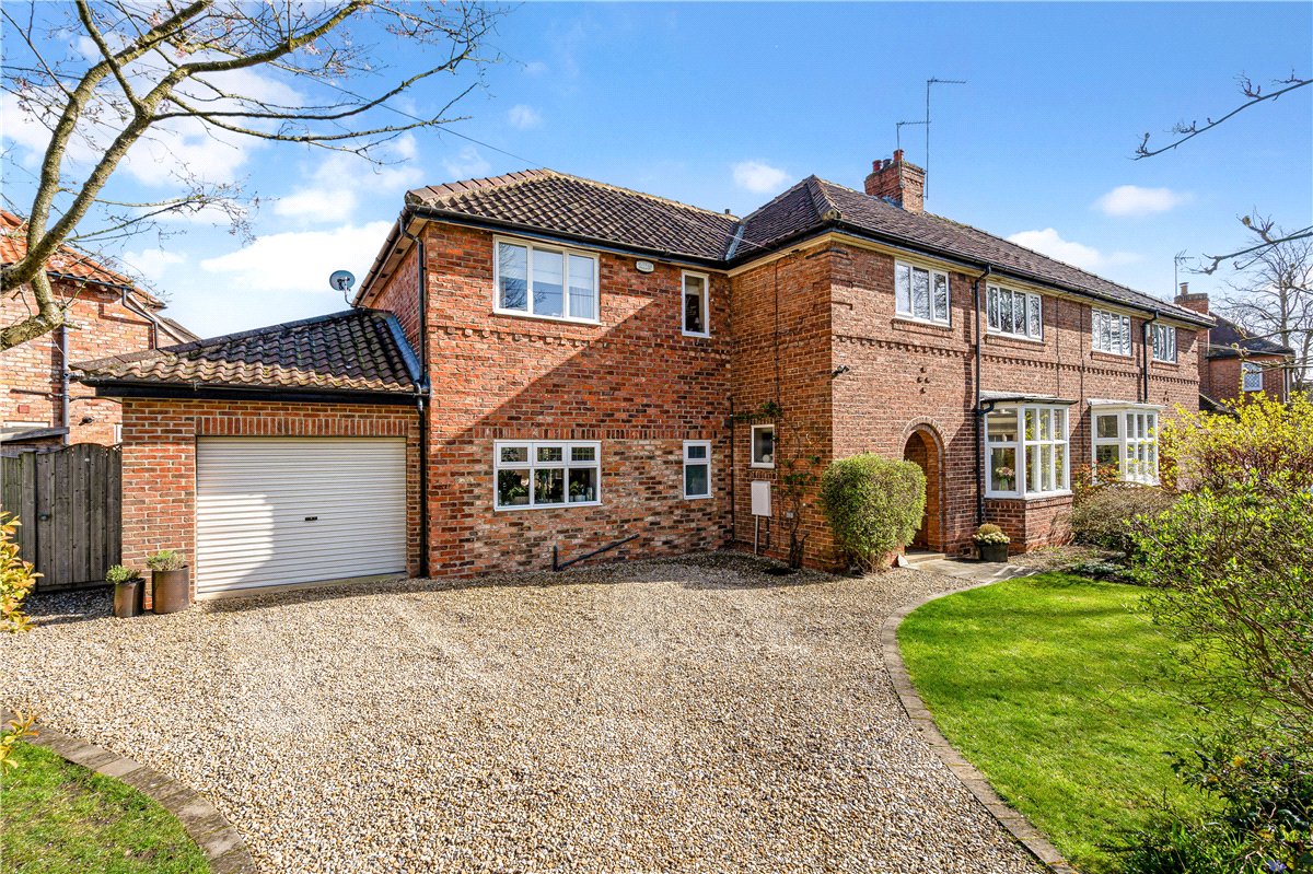 4 bedroom House, The Horseshoe, York, YO24 - Sold