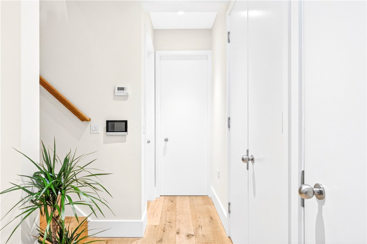 2 bedroom Maisonette, Thurloe Place Mews, South Kensington, SW7 - Available, Image 10