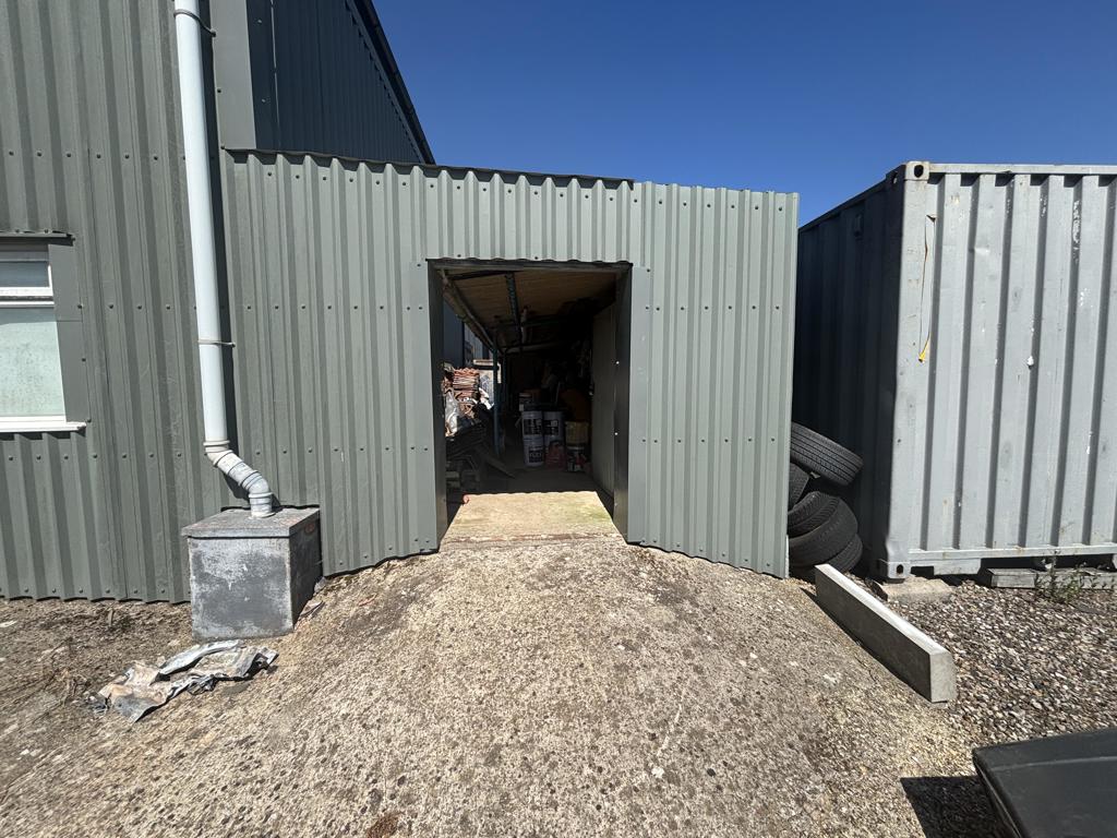 914 Sq Ft, Culmhead, Taunton, TA3 - Available, Image 6