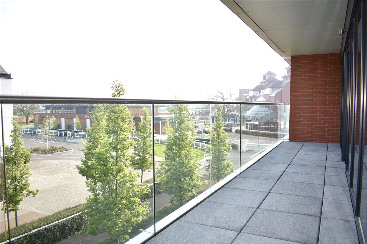 1 bedroom Flat, Racecourse Road, Newbury, RG14 - , Image 1