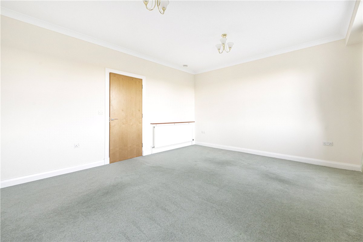 3 bedroom House, Tortington Manor, Ford Road, BN18 - Available, Image 9