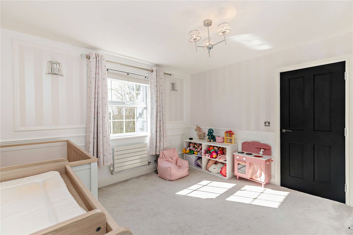 6 bedroom House, Woodland Close, Wetherby, LS22 - Available, Image 14