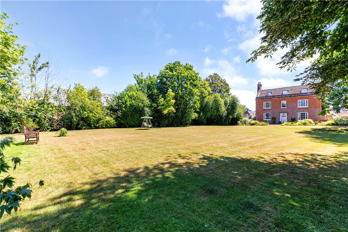 8 bedroom House, Hodson Road, Chiseldon, SN4 - Available, Image 25