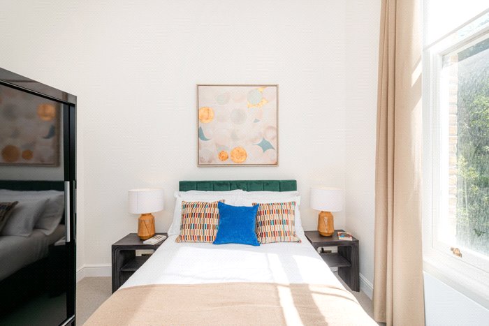 2 bedroom Flat, Lexham Gardens, Kensington, W8 - Available, Image 3