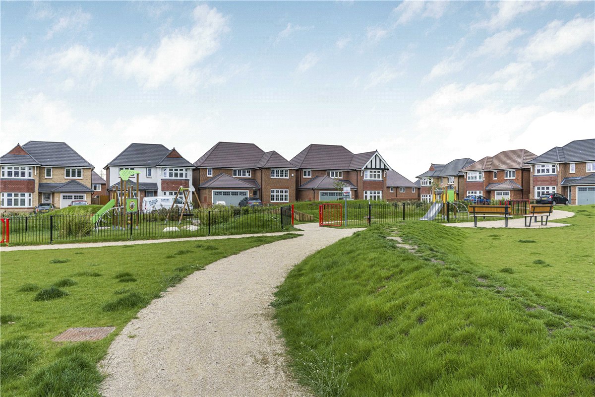 3 bedroom House, Curmore, Radley, OX14 - Available, Image 2