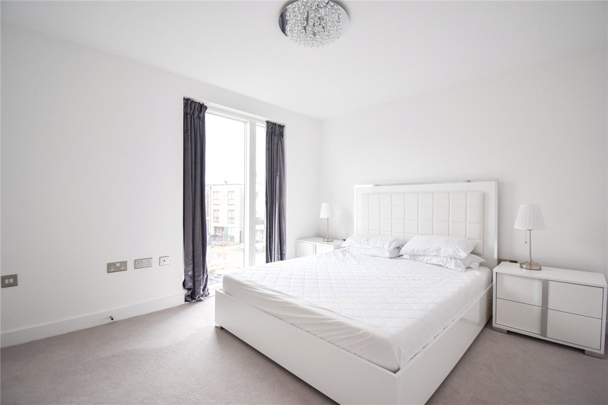 4 bedroom House, Knightly Avenue, Cambridge, CB2 - Available, Image 2