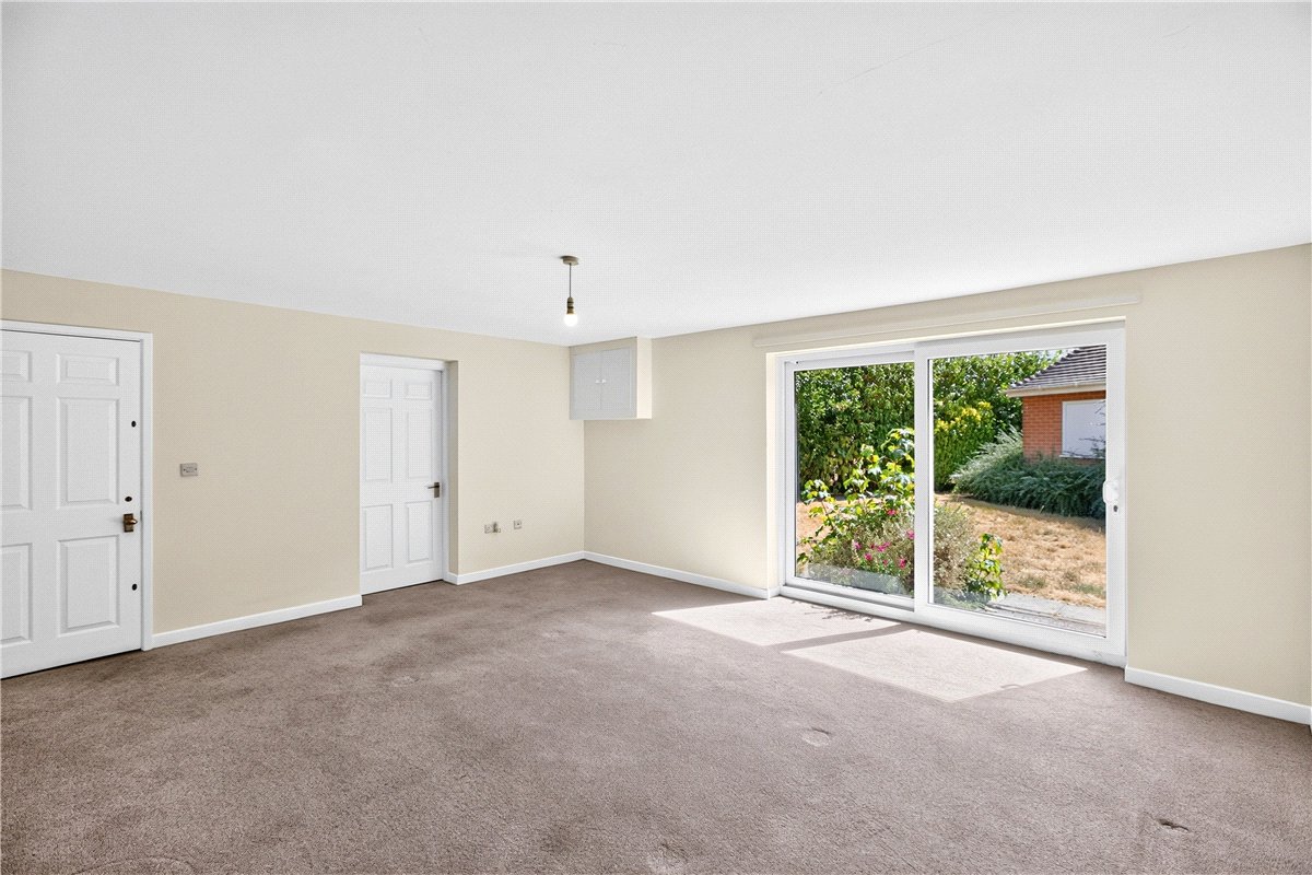 5 bedroom Bungalow, Lichfield Road, Kings Bromley, DE13 - Available, Image 13